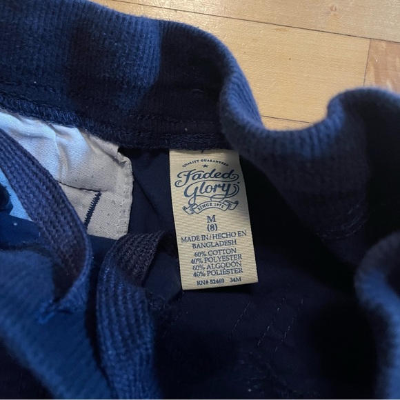 Bundle of shirts and shorts in boys size M 8 - Picture 3 of 7